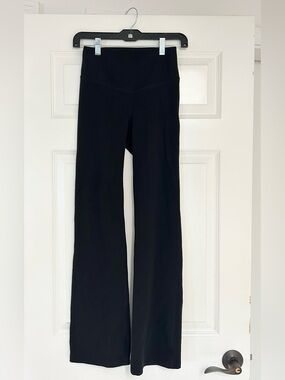Old Navy Active Black High-Waisted Bootcut Leggings